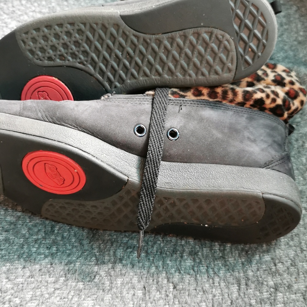 Vans - Picture 6 of 7